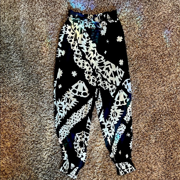 Anthropologie Balloon Joggers - Picture 1 of 4